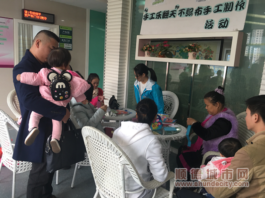 关爱孕妈妈，就教她们减减压、舒舒心