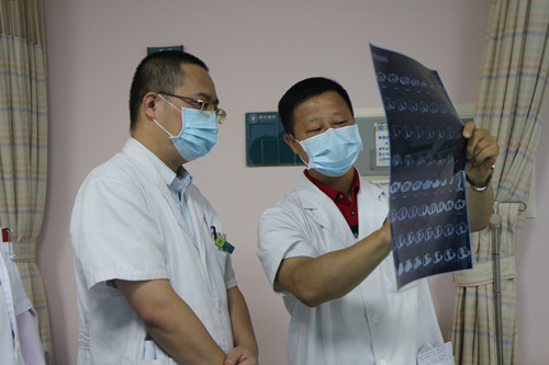 【致敬医师节】论病例 探学术 共发展——我院举办内科系统查房比赛