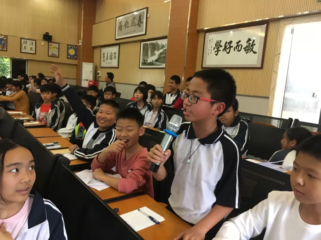 爱耳日 ▏听一听，看一看，耳朵长啥样？