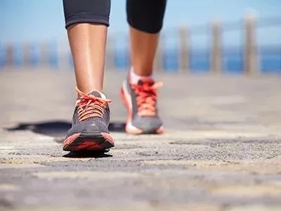 50公里徒步走到怀疑人生？有运动康复教练与运动医学专家小贴士！