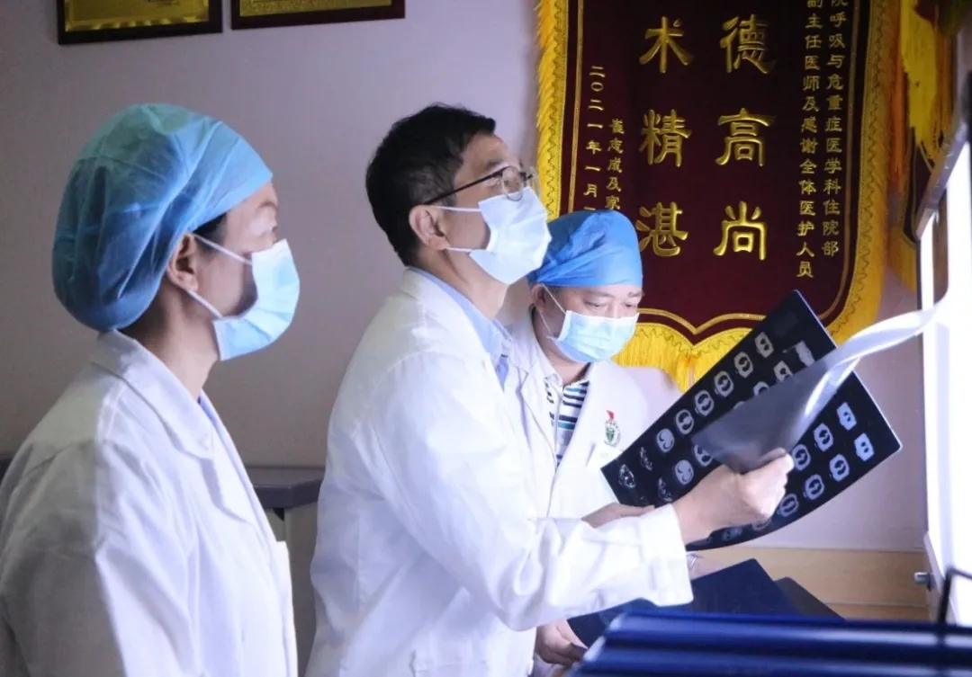 名专家陈荣昌教授深入指导医院PCCM科建设，精准“把脉”呼吸健康