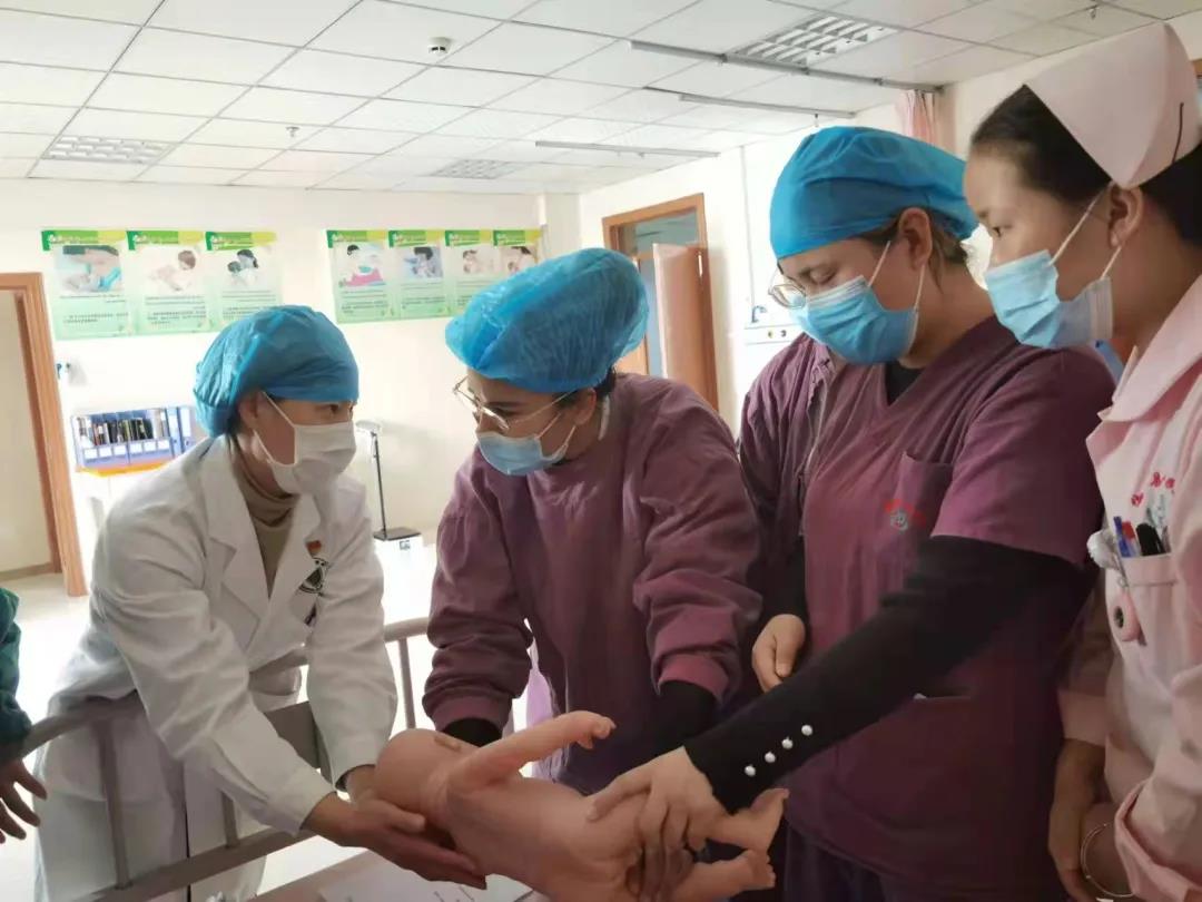 点赞！新疆伽师产科上演生死时速，顺德医生快速抢救保母子平安