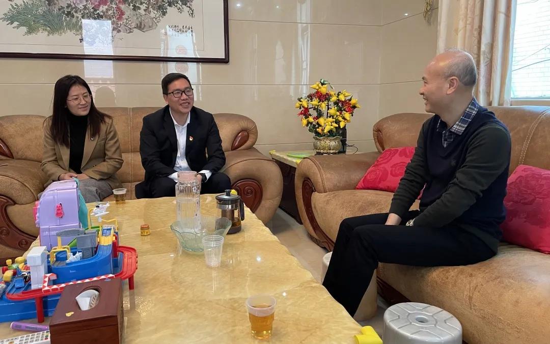 迎新春 送祝福 | 院领导走访慰问一线职工、退休干部